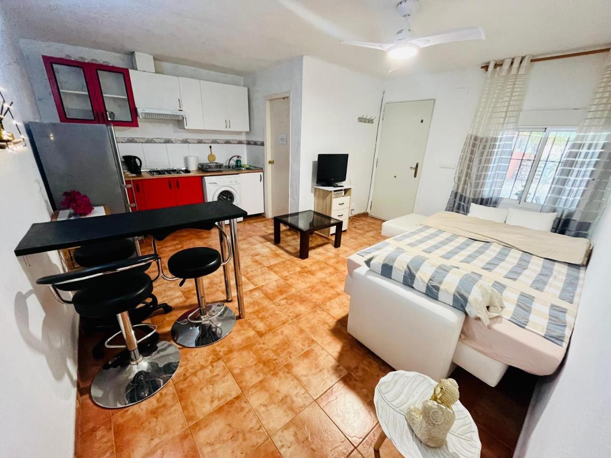 Estudio Adosado Acogedor Con Jardin, Barbacoa Y Parking Privado Аликанте Екстериор снимка